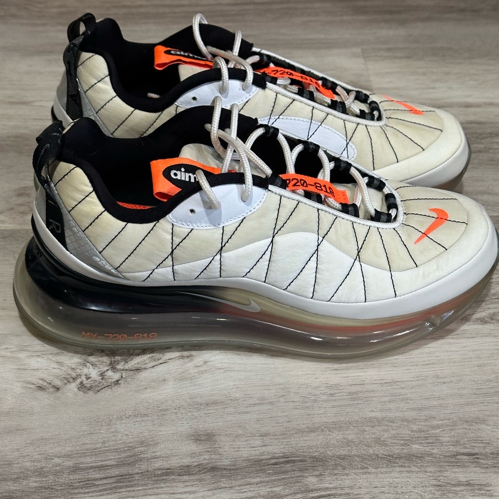 Nike Air Max 720-818
